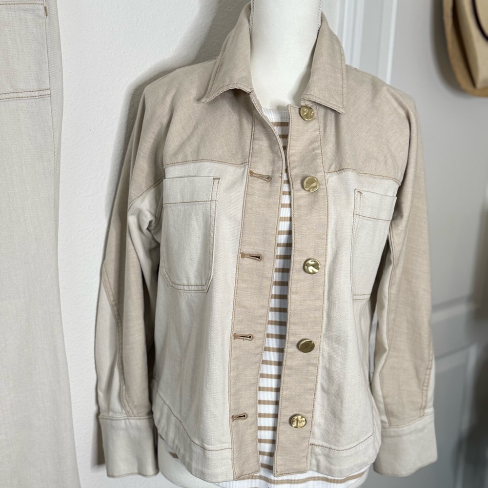 Chico's Beige Flare Jeans and Jacket - Picture 5 of 16